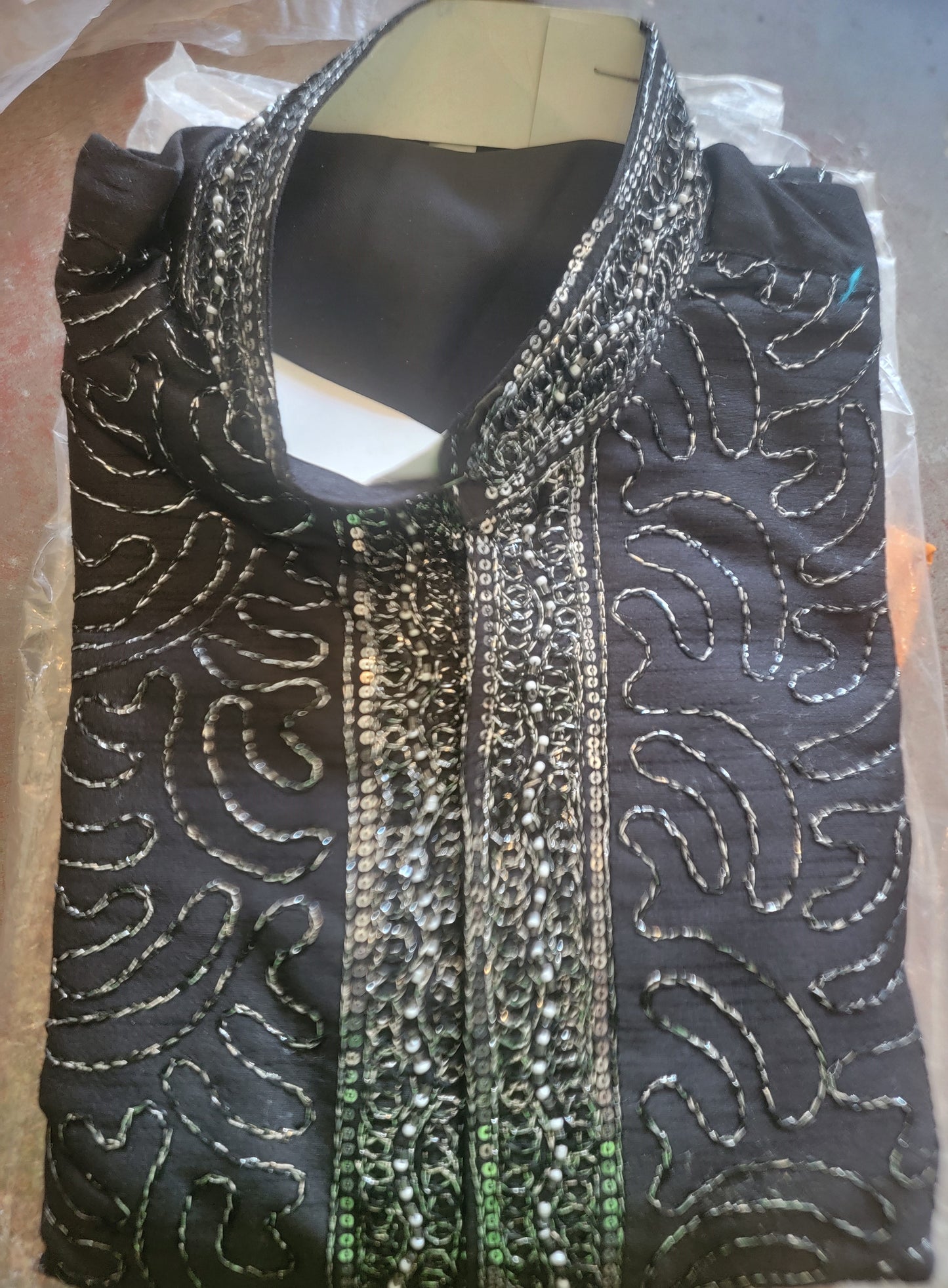 Black Men’s Kurta Pajama Set – Clearance Sale