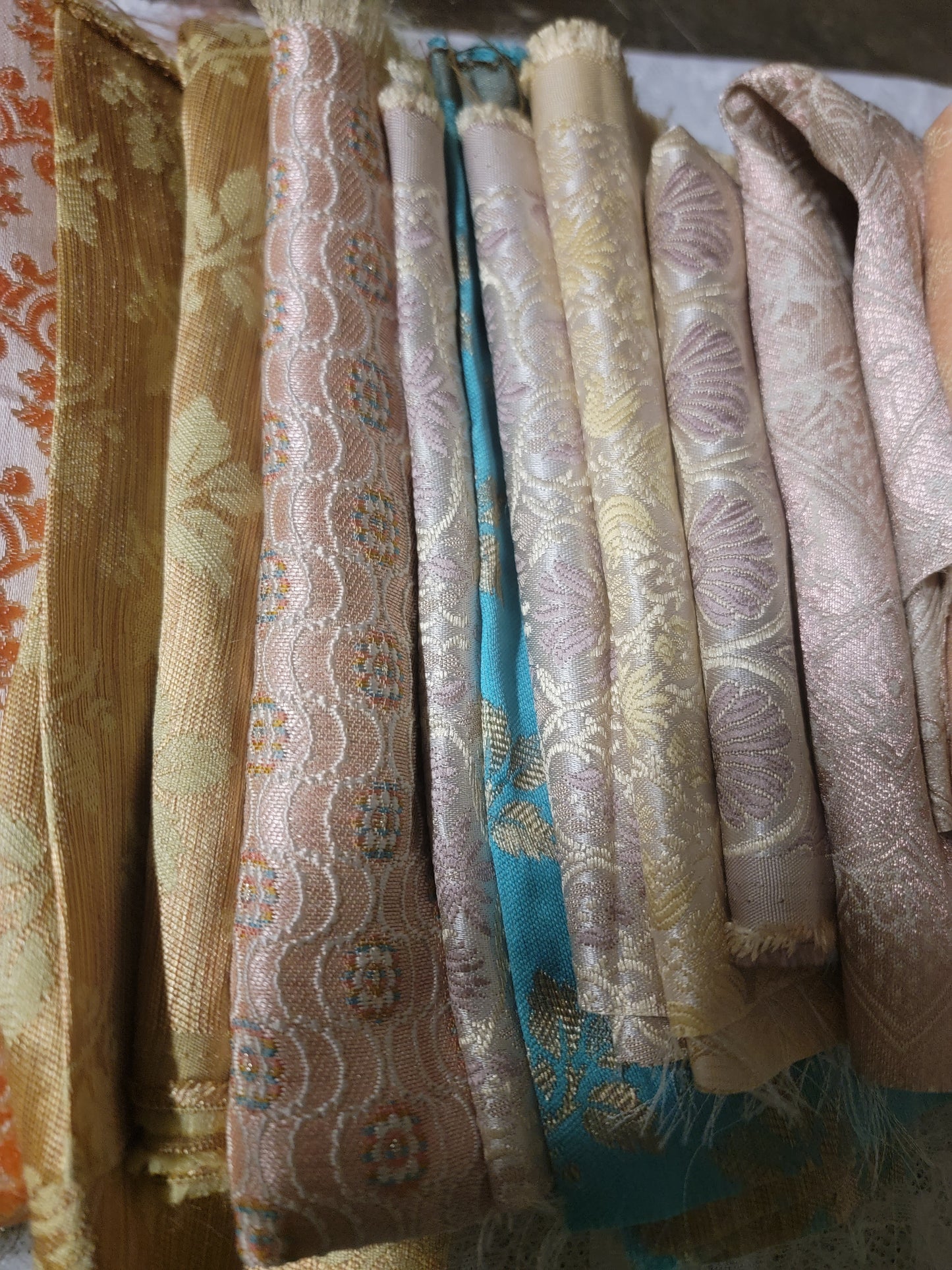 Set Of 10 Beaded Embroidered Lace Trim Art Craft Stitching fabric Doll Clothes Ornament Projects