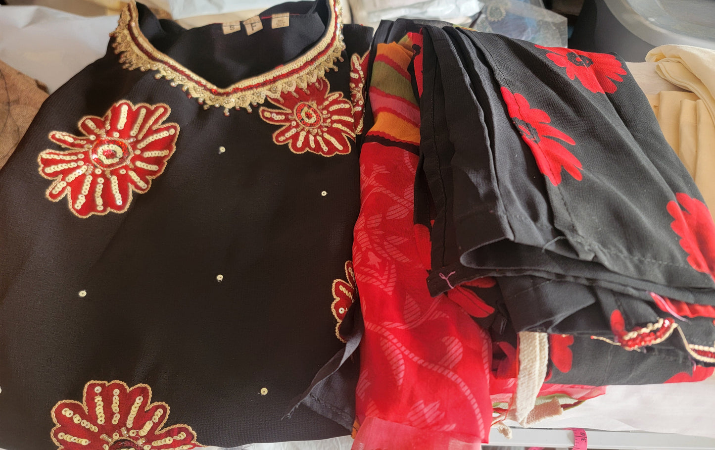 Black Kurta Long Top With Free Matching Dupatta Shawl and pants size 36