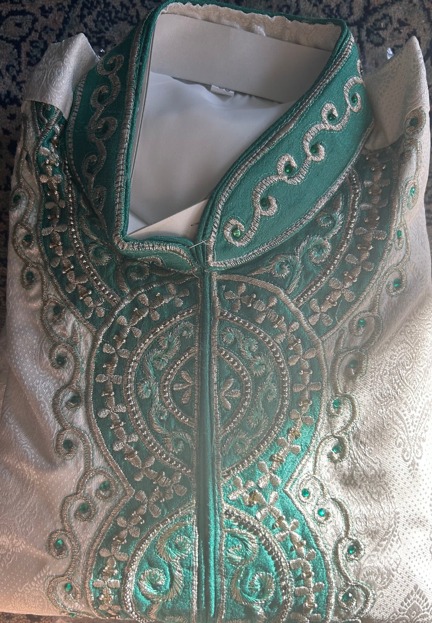 White Men sherwani  Set size small Indian Wedding Party wear