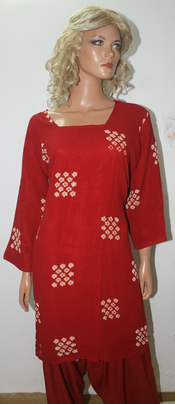 Red Chunri Print Ready Wear Salwar Kameez  chest 48  Full sleeves Fast ship New