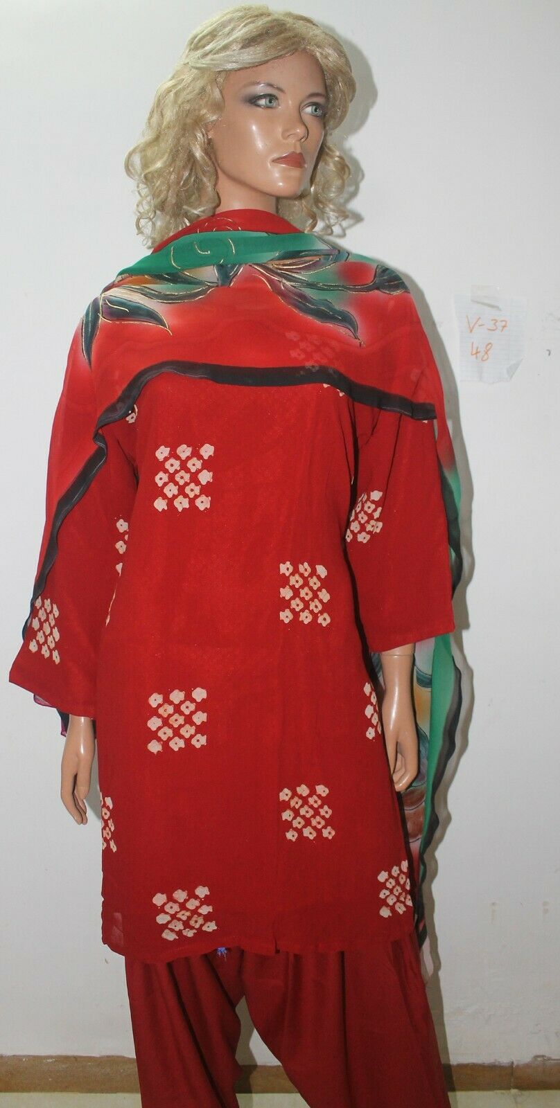 Red Chunri Print Ready Wear Salwar Kameez  chest 48  Full sleeves Fast ship New