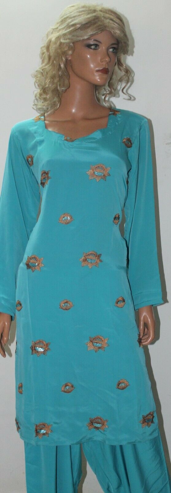 Blue Embroidered   Salwar kameez size 42